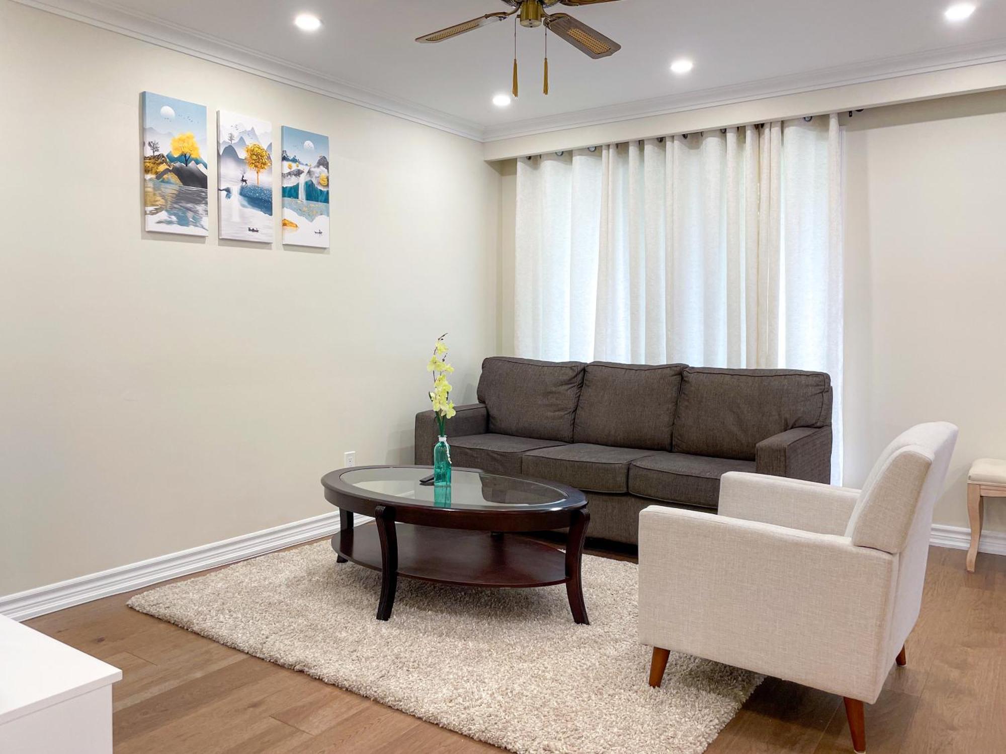 Newly-Renovated 3Br House, 12 Minutes To Airport Apartment Toronto Ngoại thất bức ảnh