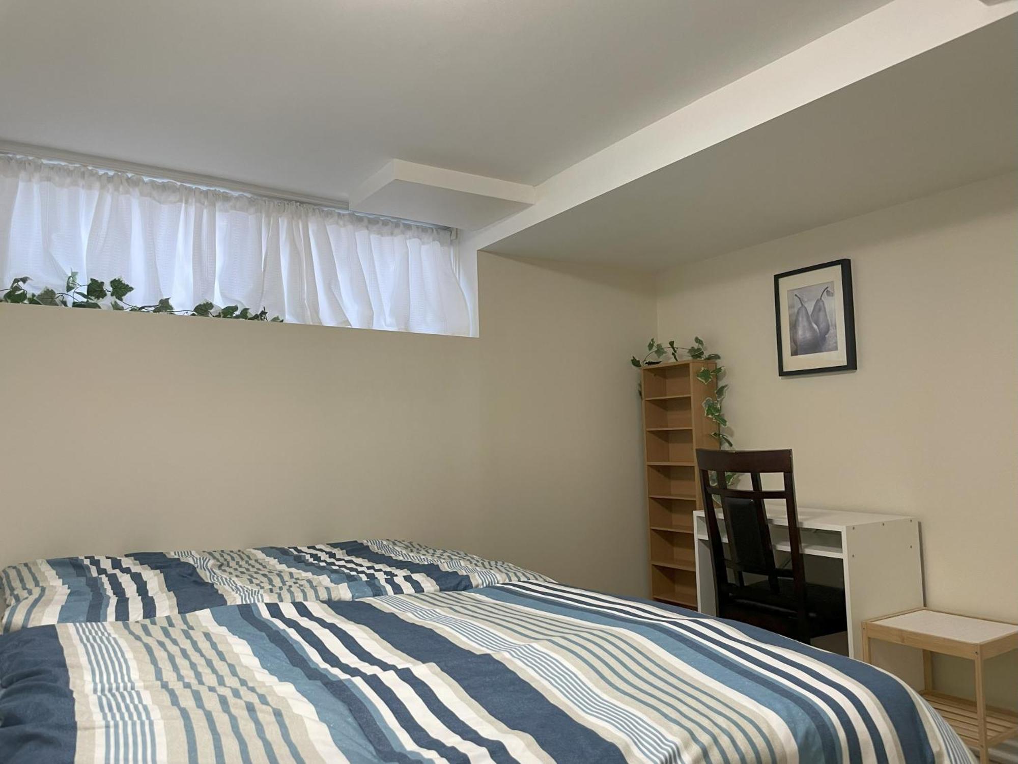 Newly-Renovated 3Br House, 12 Minutes To Airport Apartment Toronto Ngoại thất bức ảnh